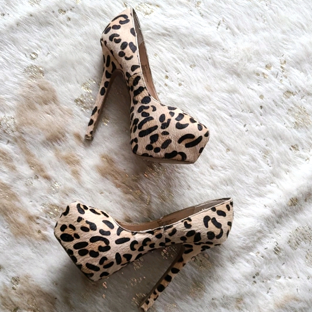 Steve Madden Leopard Print Dejavu Platform Heels